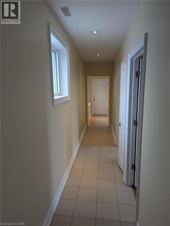 5052 Victoria Avenue Unit# 2, Niagara Falls, Ontario  L2E 4E1 - Photo 4 - 40802630