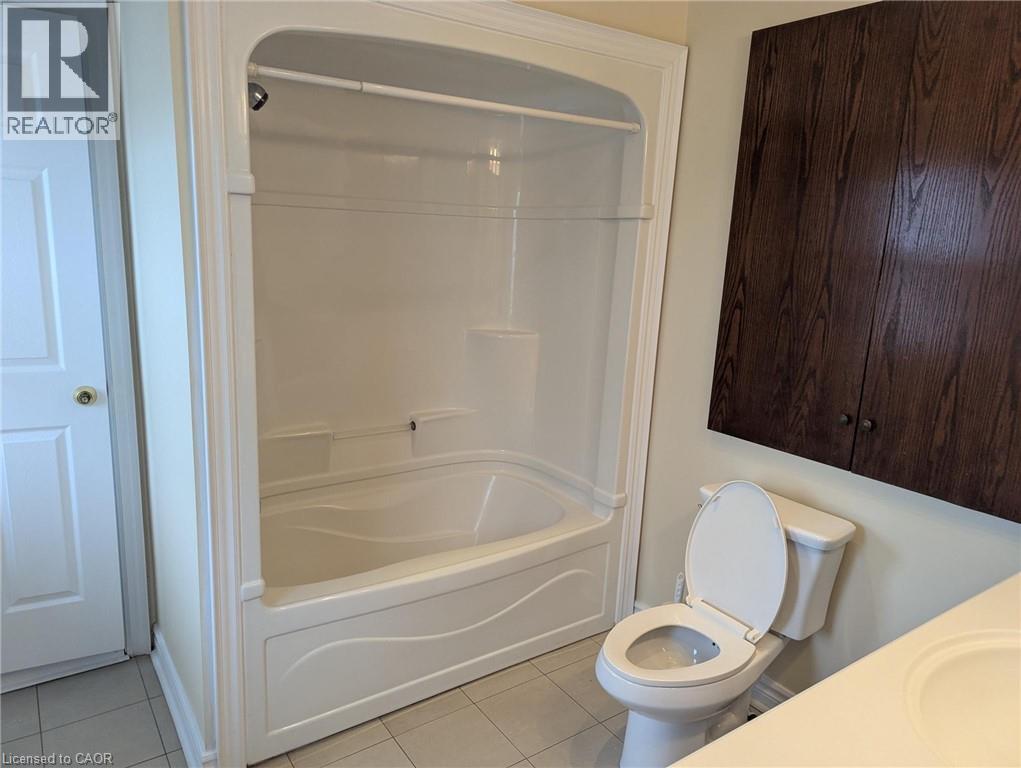 5052 Victoria Avenue Unit# 2, Niagara Falls, Ontario  L2E 4E1 - Photo 6 - 40802630