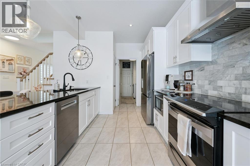 447 Moorlands Crescent, Kitchener, Ontario  N2P 0C9 - Photo 22 - 40802402