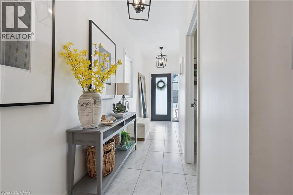 447 Moorlands Crescent, Kitchener, Ontario  N2P 0C9 - Photo 5 - 40802402