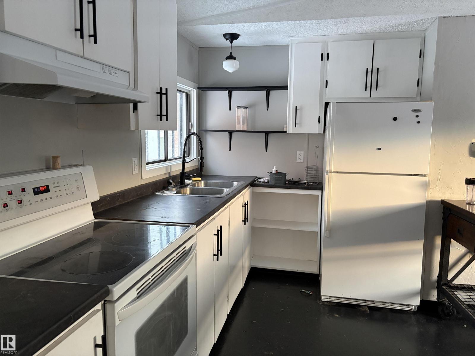 4530 Maria Close East, Smoky Lake Town, Alberta  T0A 3C0 - Photo 4 - E4470207