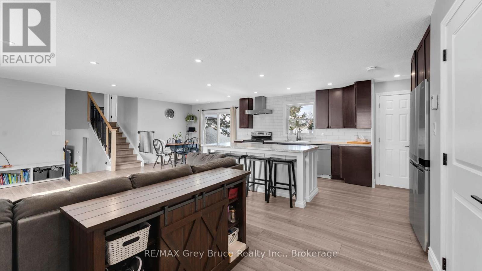 17 Bradley Street, Arran-Elderslie, Ontario  N0G 1L0 - Photo 7 - X12753818