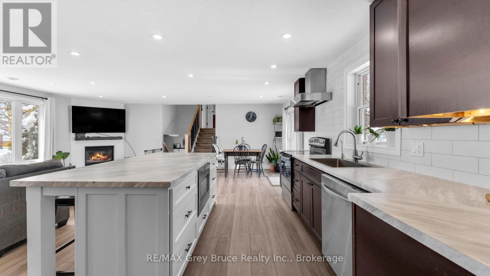 17 Bradley Street, Arran-Elderslie, Ontario  N0G 1L0 - Photo 8 - X12753818