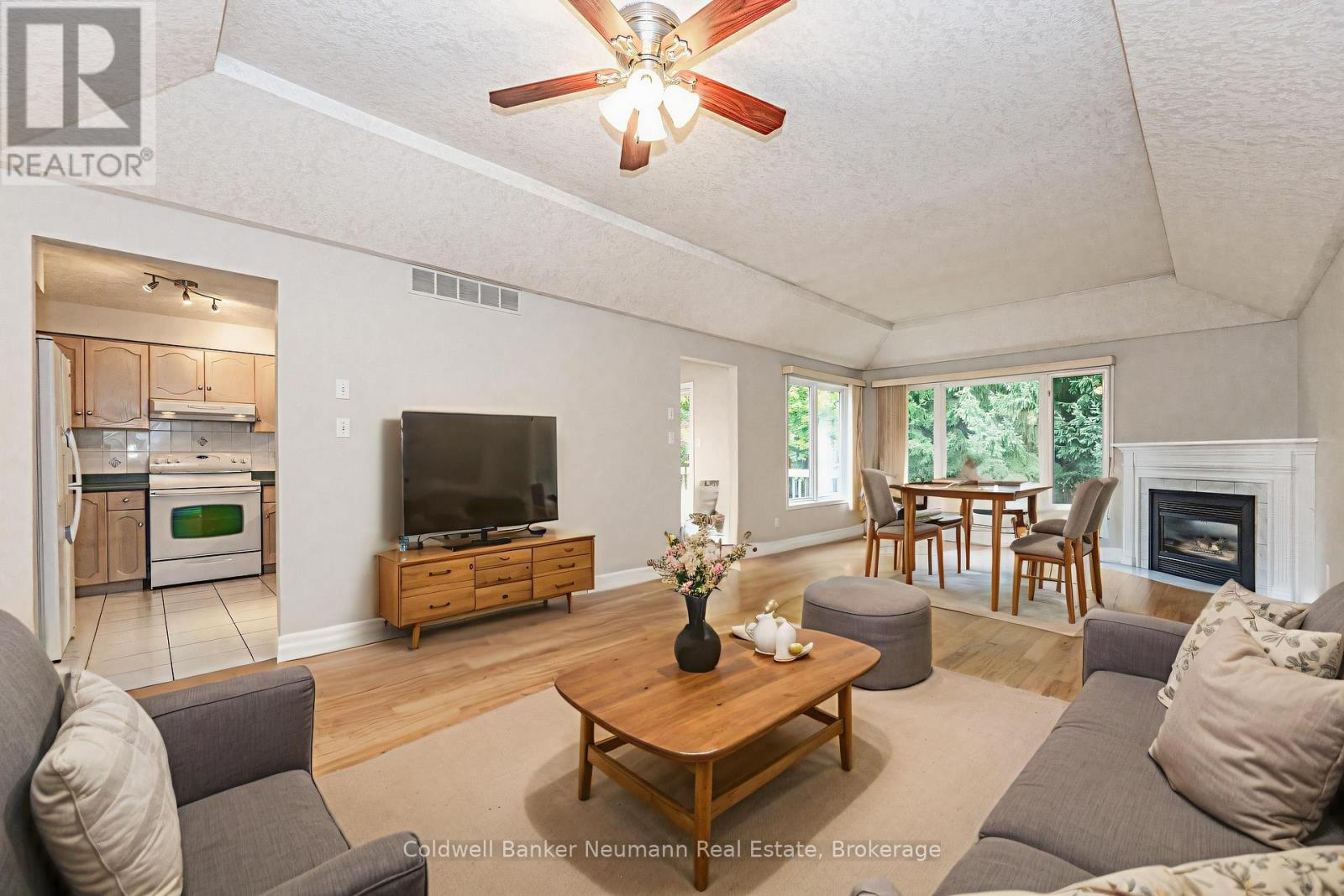 Upper - 18 Whittaker Court, Guelph (Kortright Hills), Ontario  N1C 1G1 - Photo 14 - X12753984