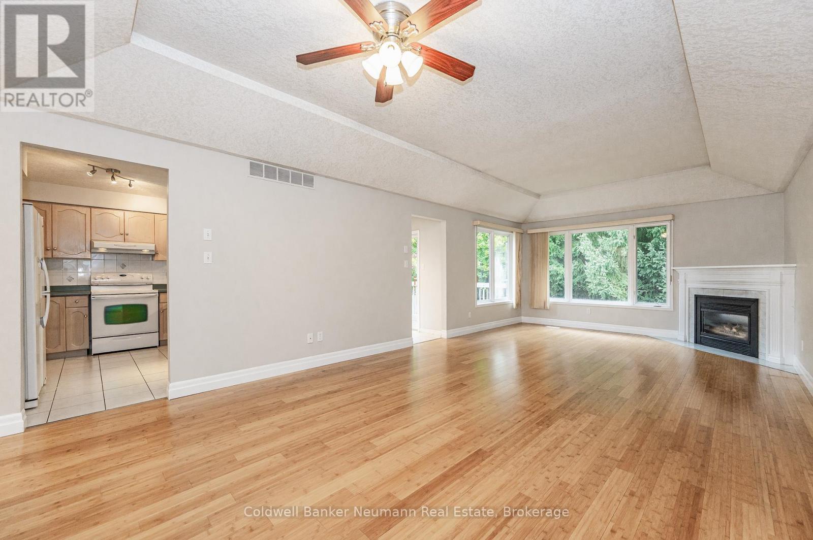 Upper - 18 Whittaker Court, Guelph (Kortright Hills), Ontario  N1C 1G1 - Photo 15 - X12753984