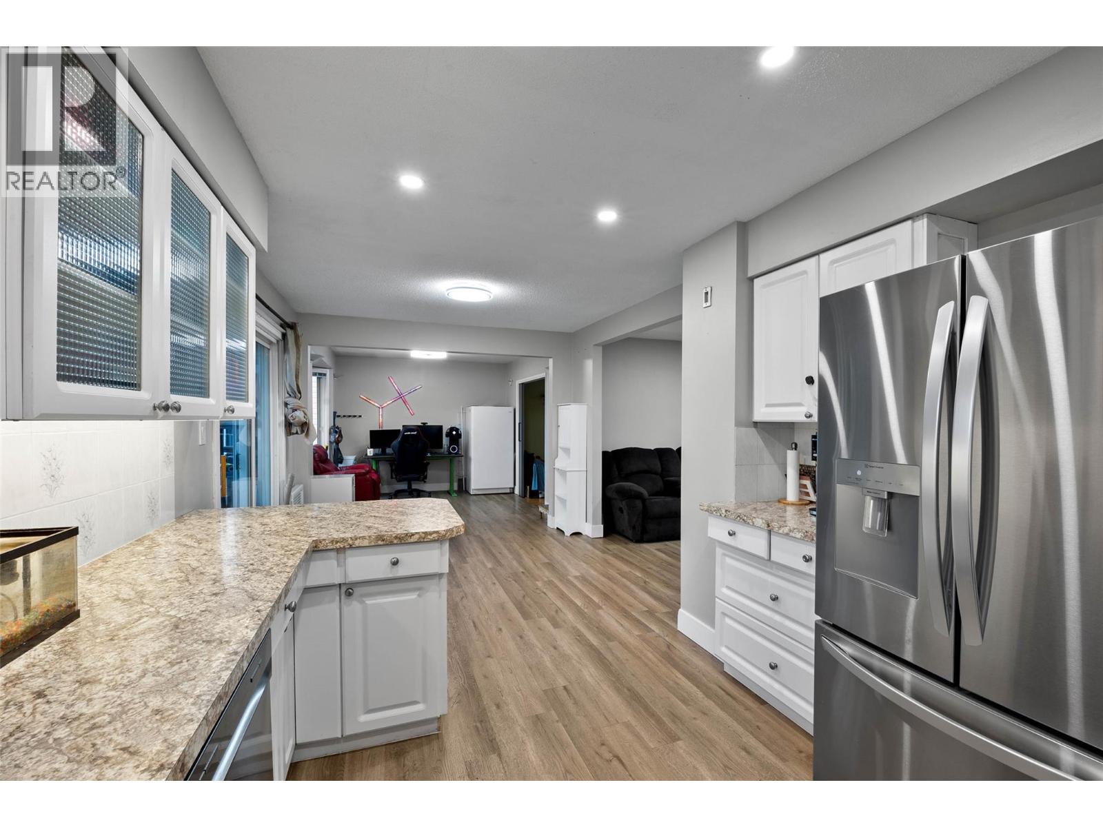 1754 Sheridan Drive, Kamloops, British Columbia  V2B 6A9 - Photo 11 - 10372574