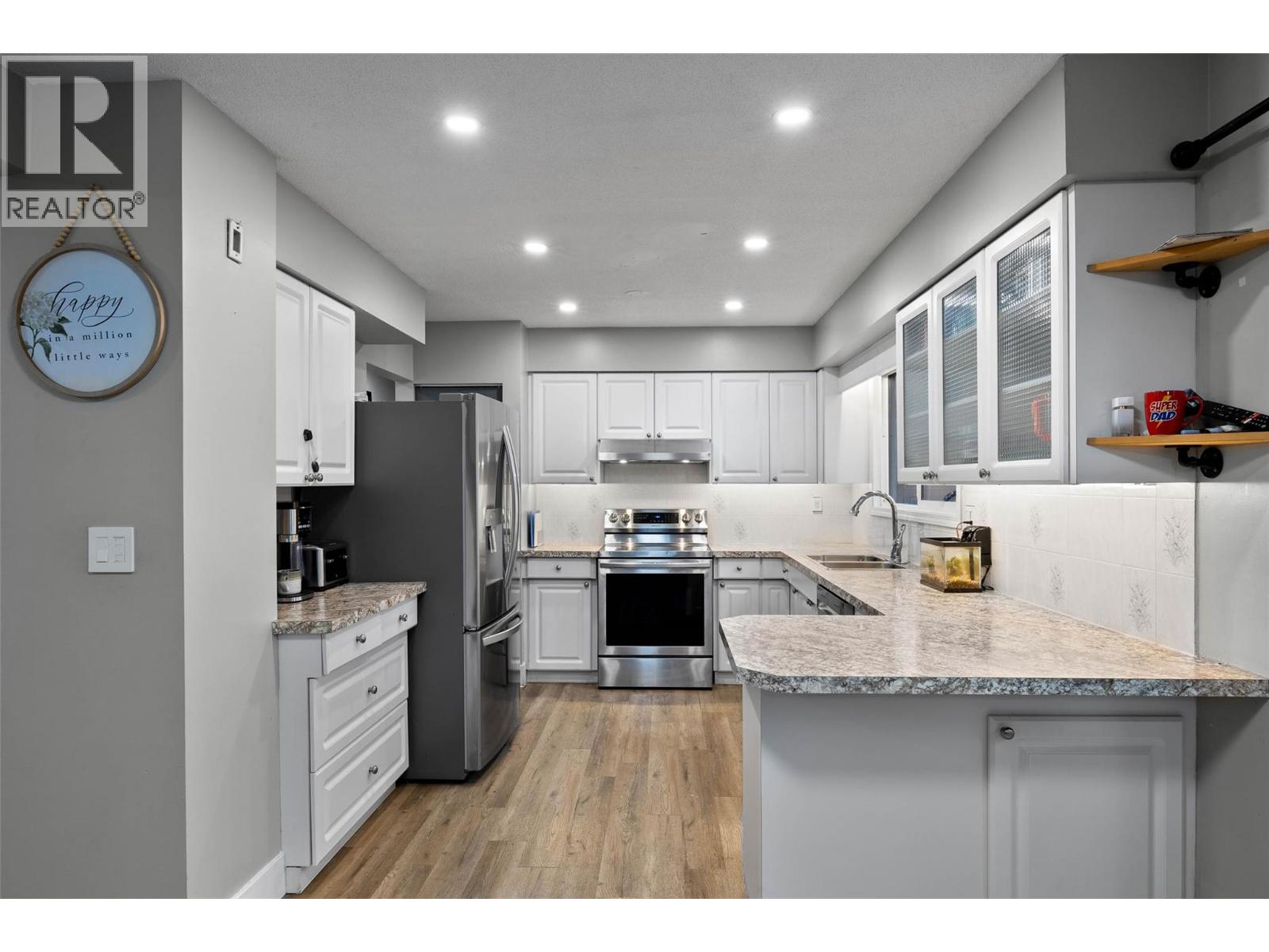 1754 Sheridan Drive, Kamloops, British Columbia  V2B 6A9 - Photo 9 - 10372574