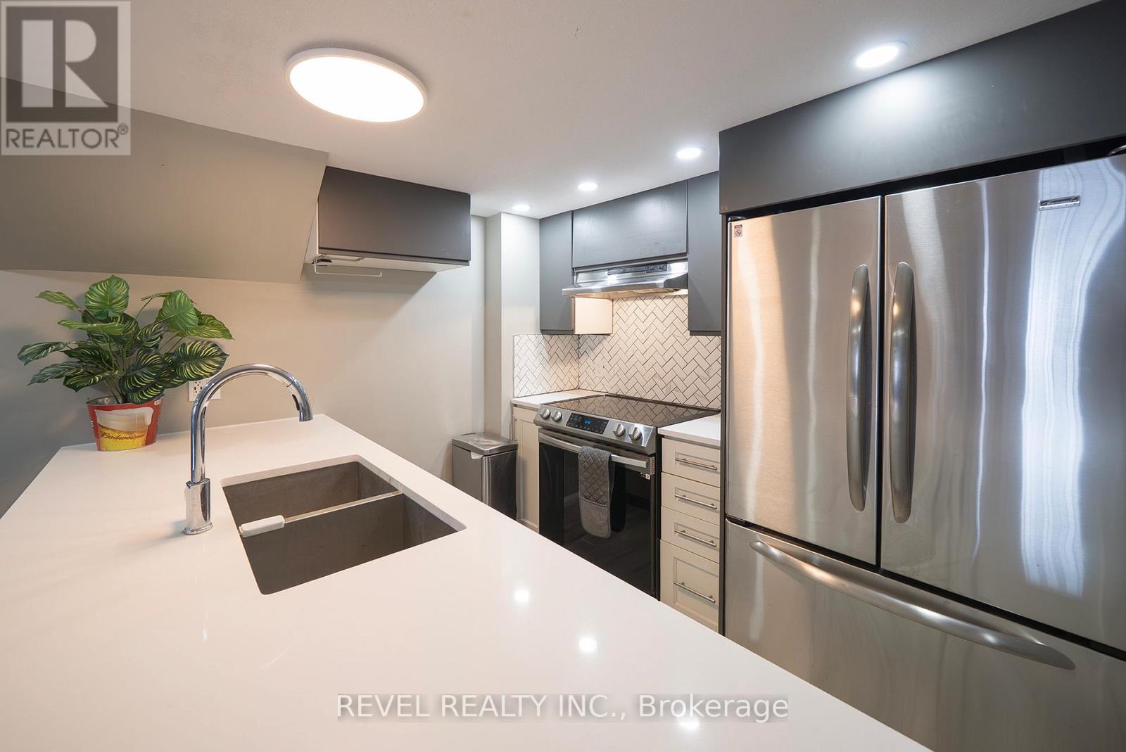 44 Shalfleet Boulevard, Brantford, Ontario  N3R 6L6 - Photo 30 - X12753708