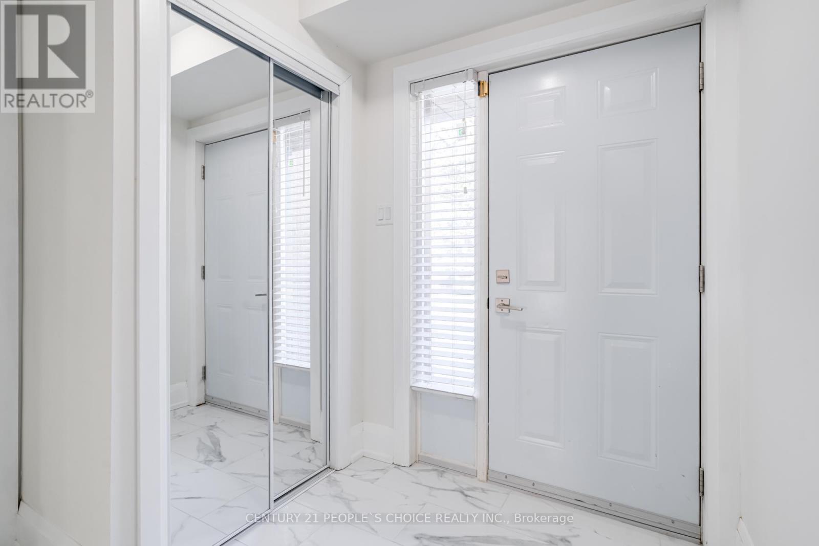 24 - 445 Stone Church Road, Hamilton, Ontario  L9B 2L5 - Photo 4 - X12753758