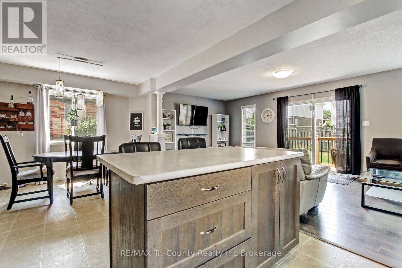 63 Woodhatch Crescent, Ingersoll, Ontario  N5C 0A3 - Photo 10 - X12707790