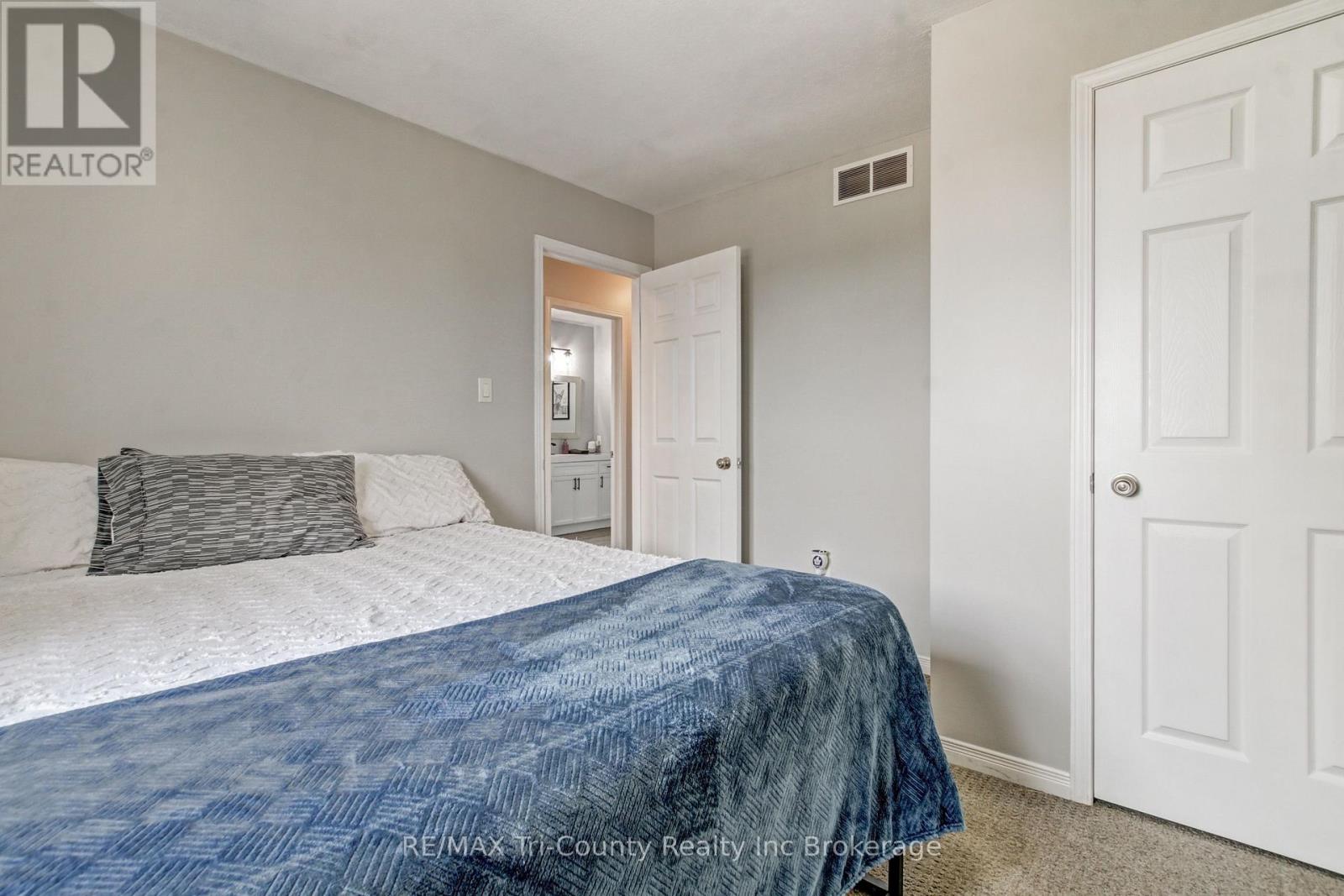 63 Woodhatch Crescent, Ingersoll, Ontario  N5C 0A3 - Photo 16 - X12707790