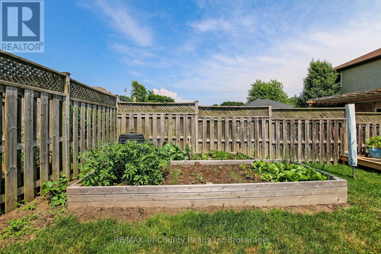 63 Woodhatch Crescent, Ingersoll, Ontario  N5C 0A3 - Photo 28 - X12707790