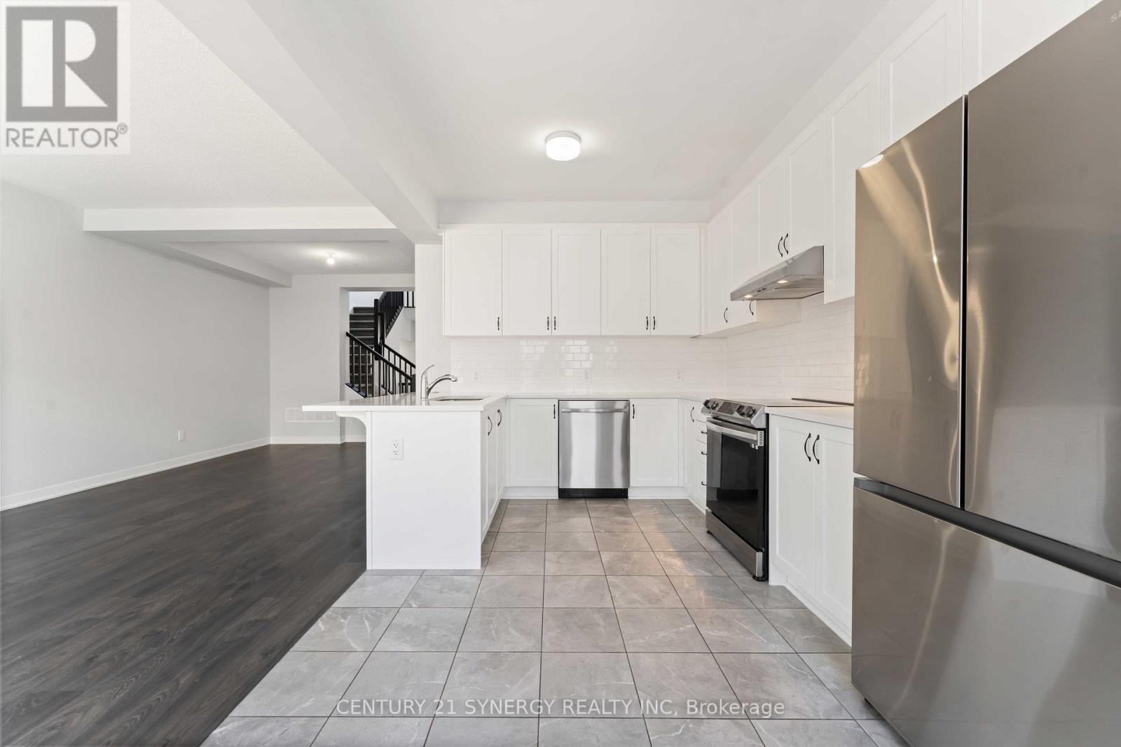 236 Billrian Crescent, Ottawa, Ontario  K2S 3A6 - Photo 6 - X12753832