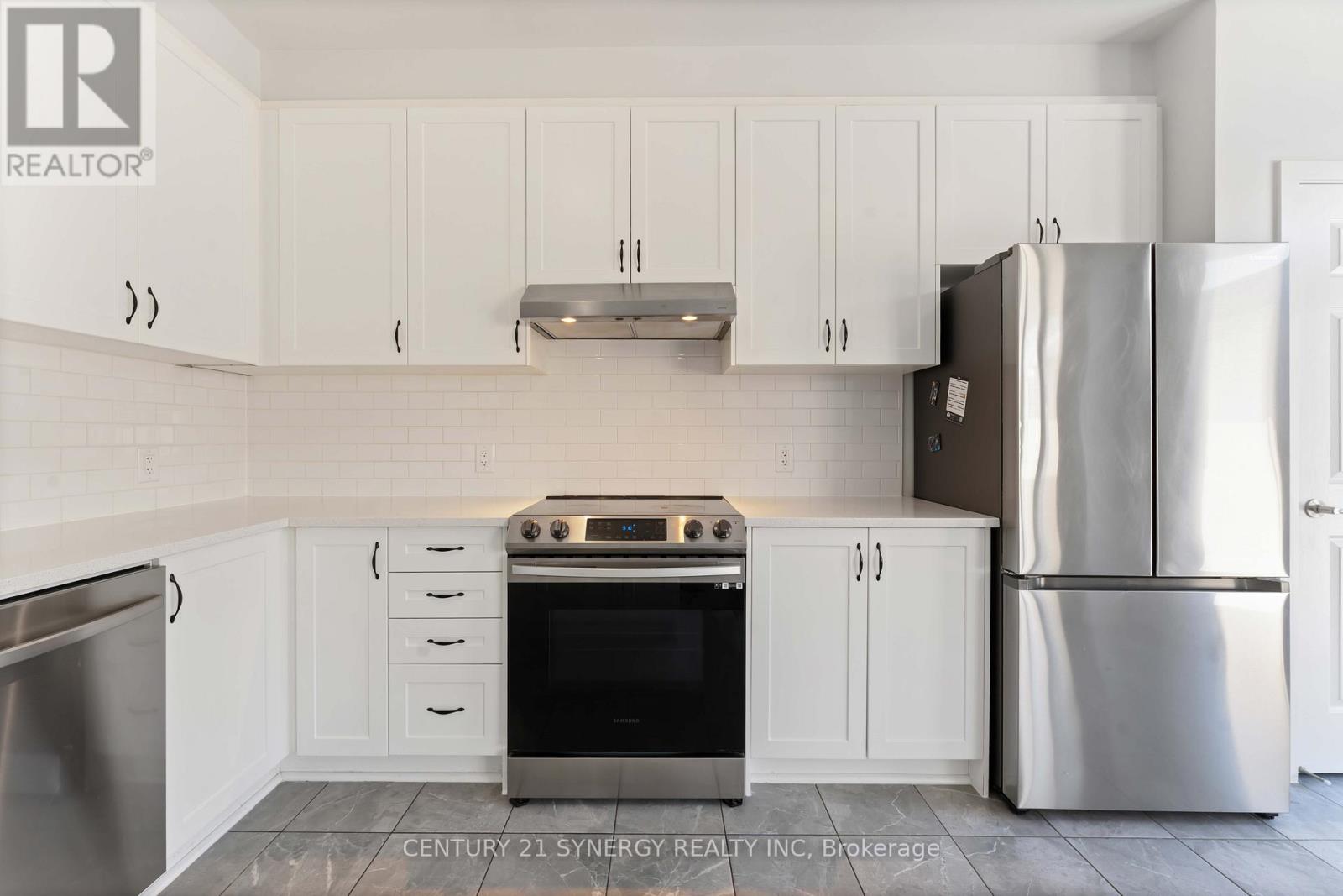 236 Billrian Crescent, Ottawa, Ontario  K2S 3A6 - Photo 8 - X12753832