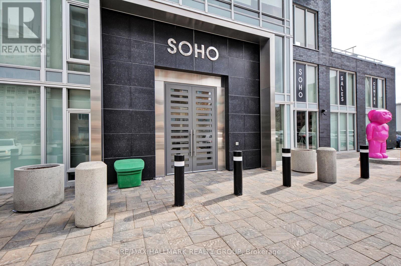 611 - 111 Champagne Avenue, Ottawa, Ontario  K1S 5V3 - Photo 1 - X12753966