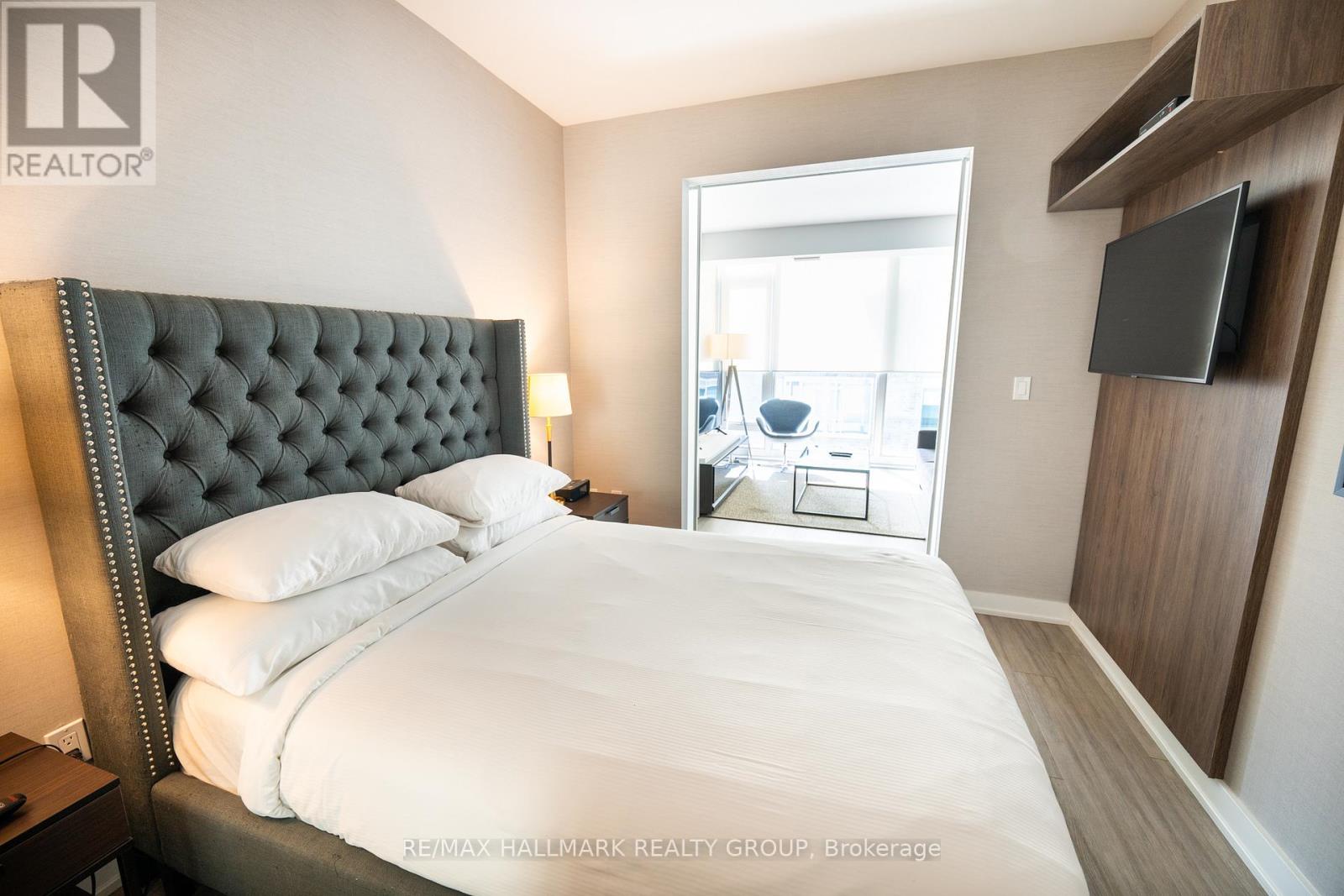 611 - 111 Champagne Avenue, Ottawa, Ontario  K1S 5V3 - Photo 14 - X12753966