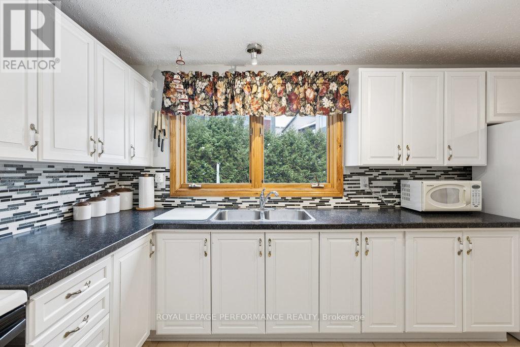 2314 Cotters Crescent, Ottawa, Ontario  K1V 8Y6 - Photo 18 - X12754012