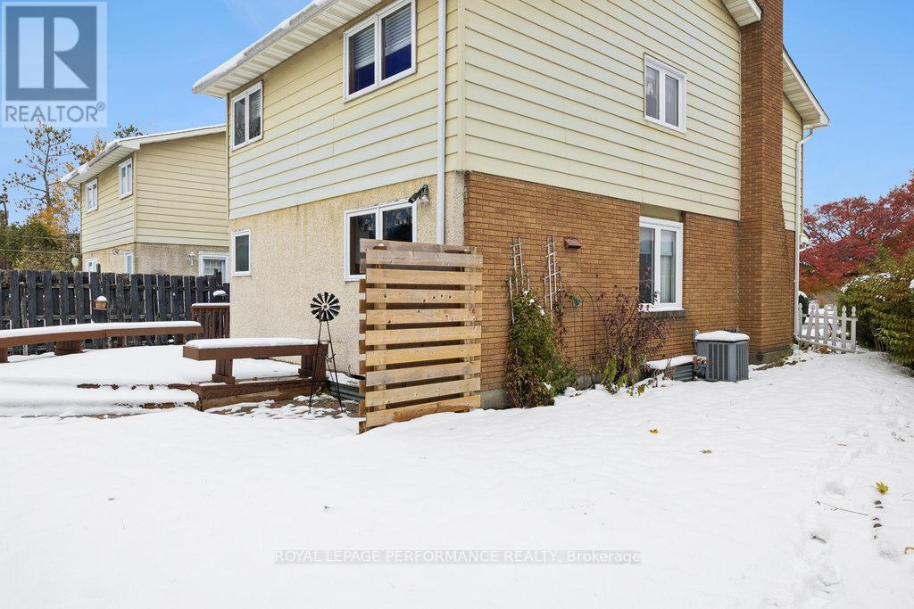 2314 Cotters Crescent, Ottawa, Ontario  K1V 8Y6 - Photo 38 - X12754012