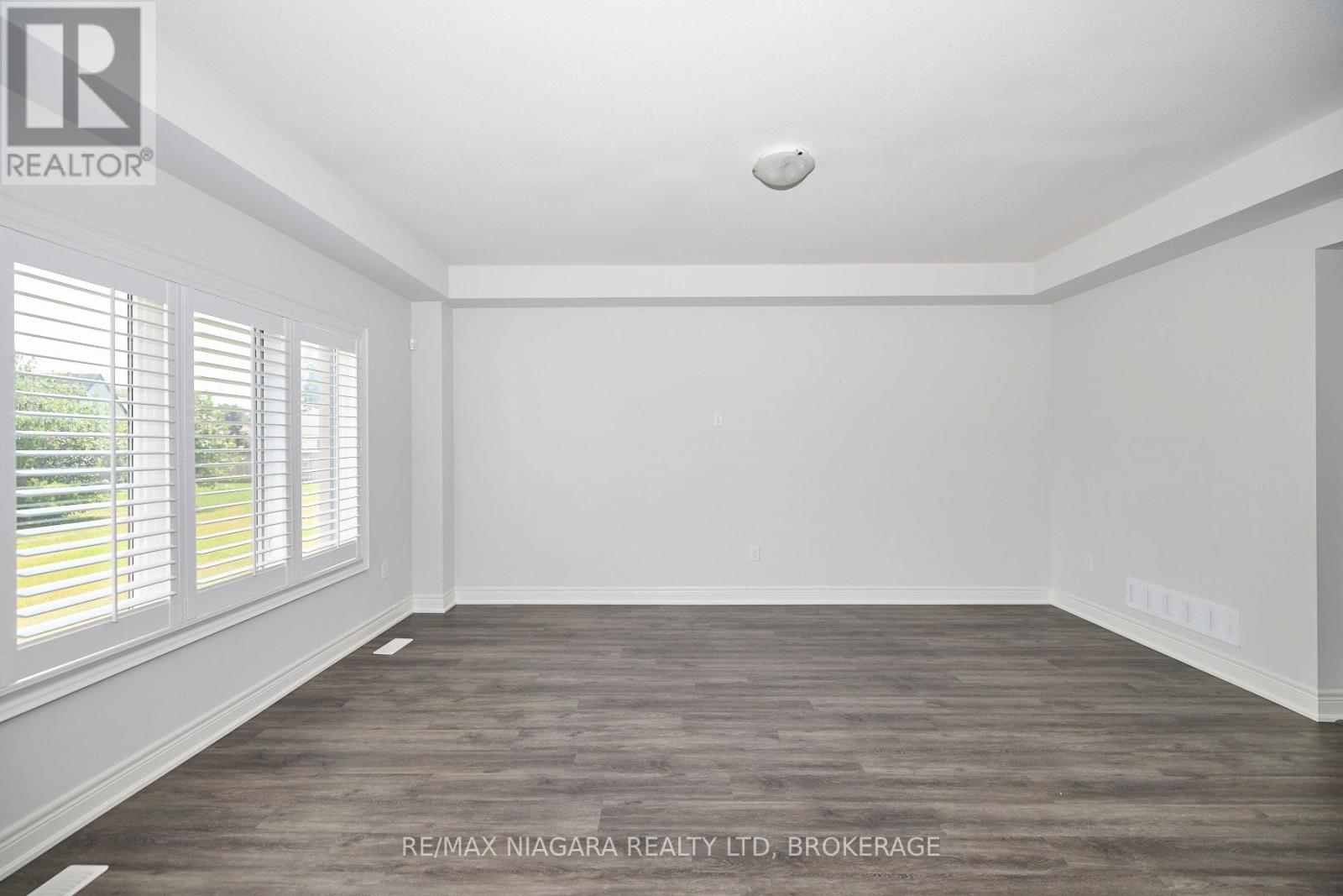 3624 Allen Trail, Fort Erie (Ridgeway), Ontario  L0S 1N0 - Photo 14 - X12754060