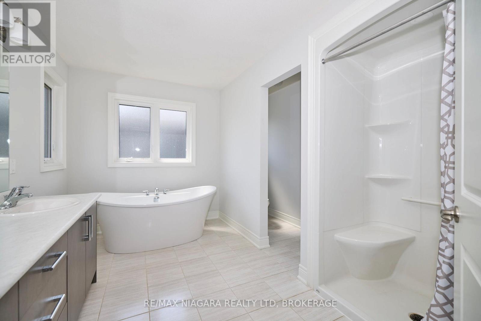 3624 Allen Trail, Fort Erie (Ridgeway), Ontario  L0S 1N0 - Photo 32 - X12754060