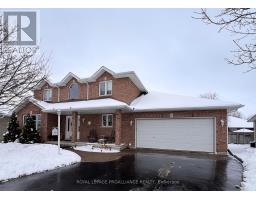 8 LINDEN LANE, Belleville, Ontario