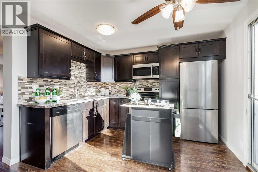 292 Falton Drive Ne, Calgary, Alberta  T3J 2X1 - Photo 9 - A2282672