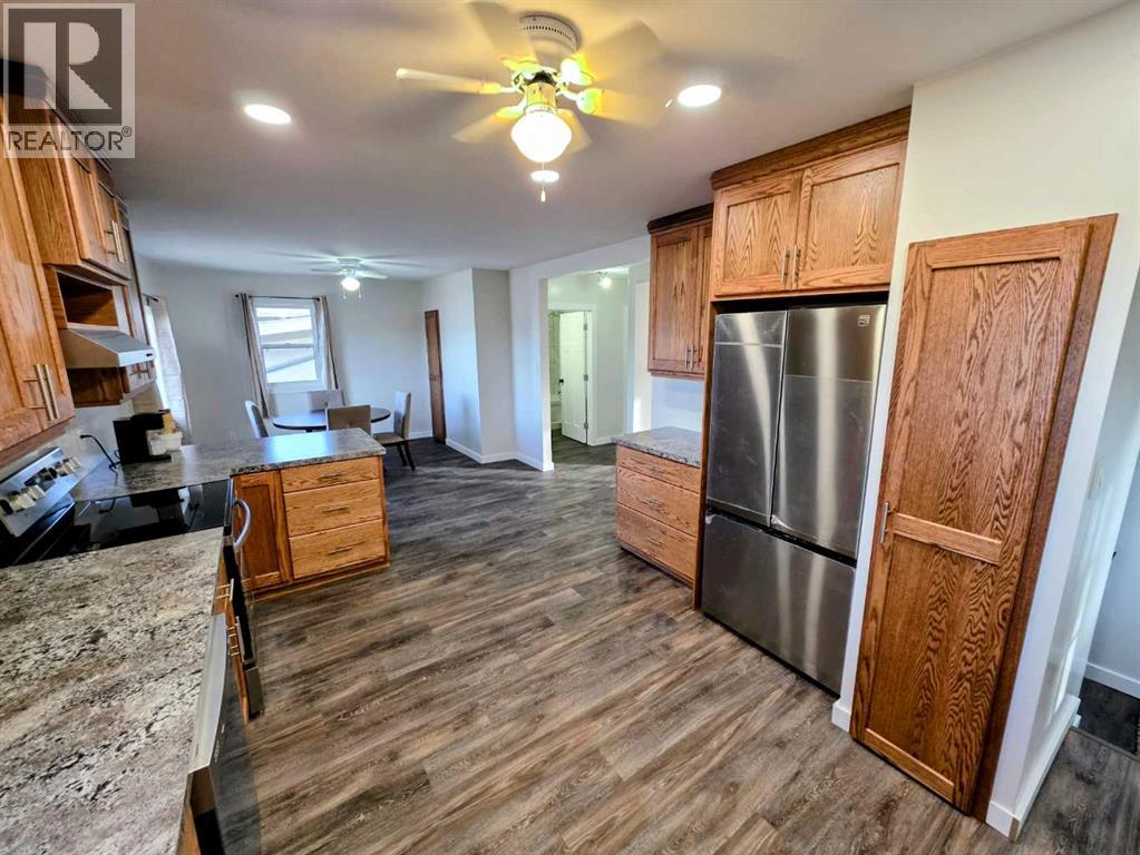 5105 54 Avenue, Taber, Alberta  T1G 1M2 - Photo 7 - A2283168