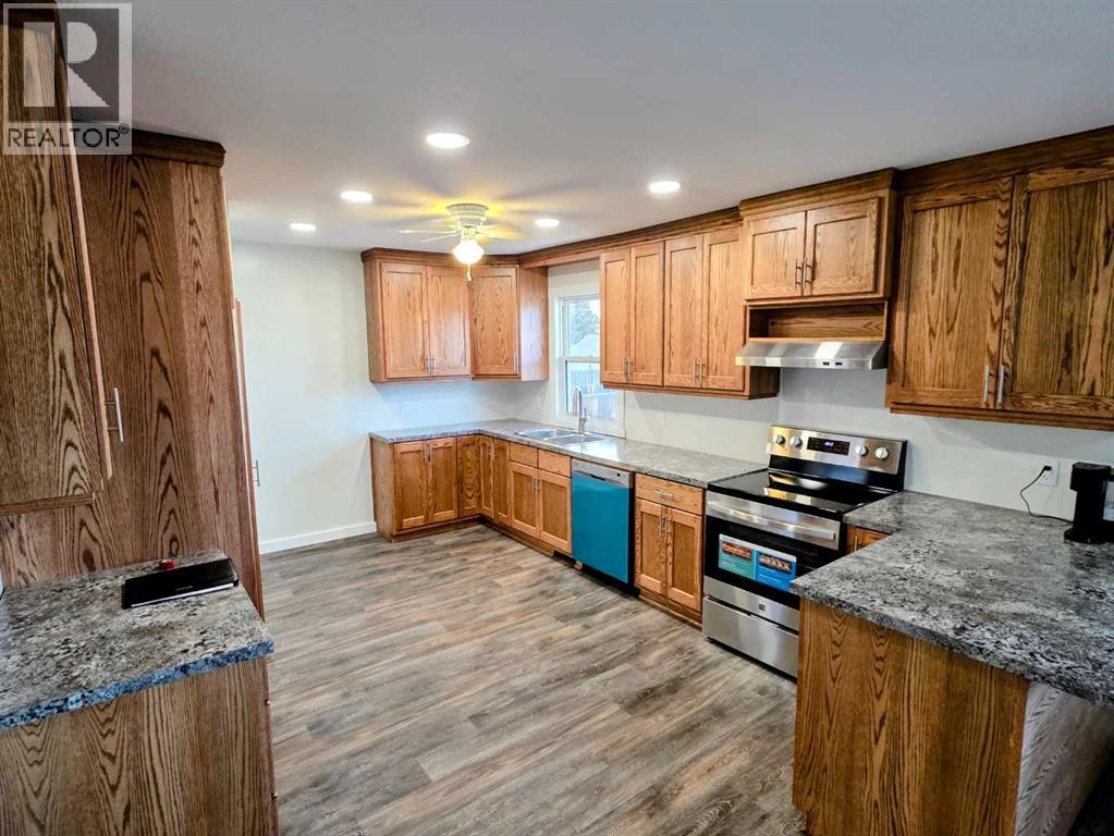 5105 54 Avenue, Taber, Alberta  T1G 1M2 - Photo 9 - A2283168