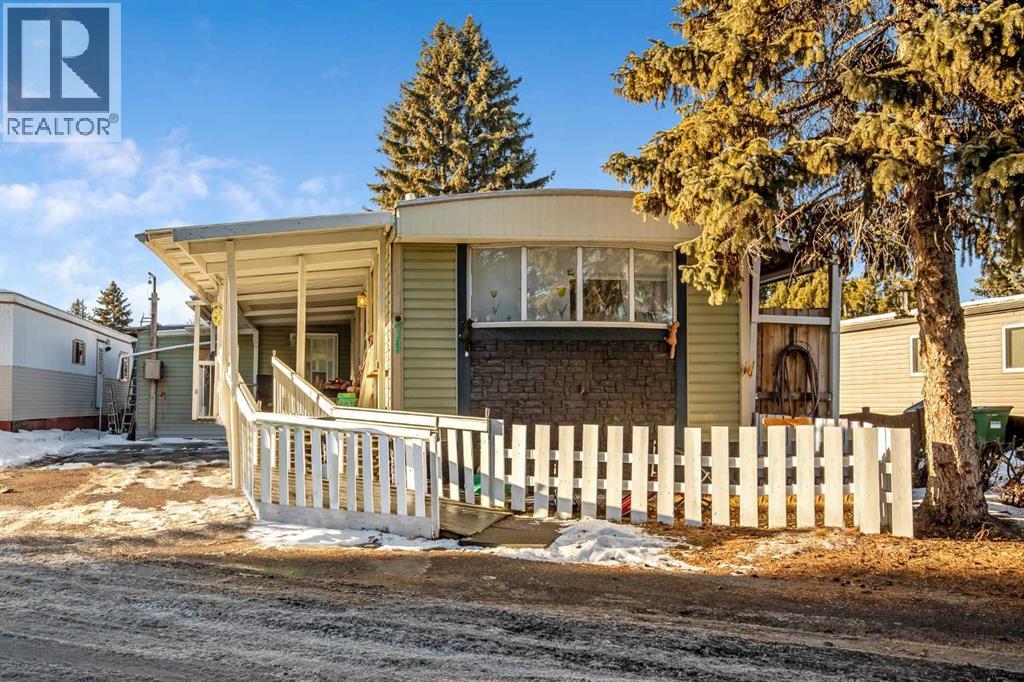 71, 3223 83 Street NW, Calgary, Alberta