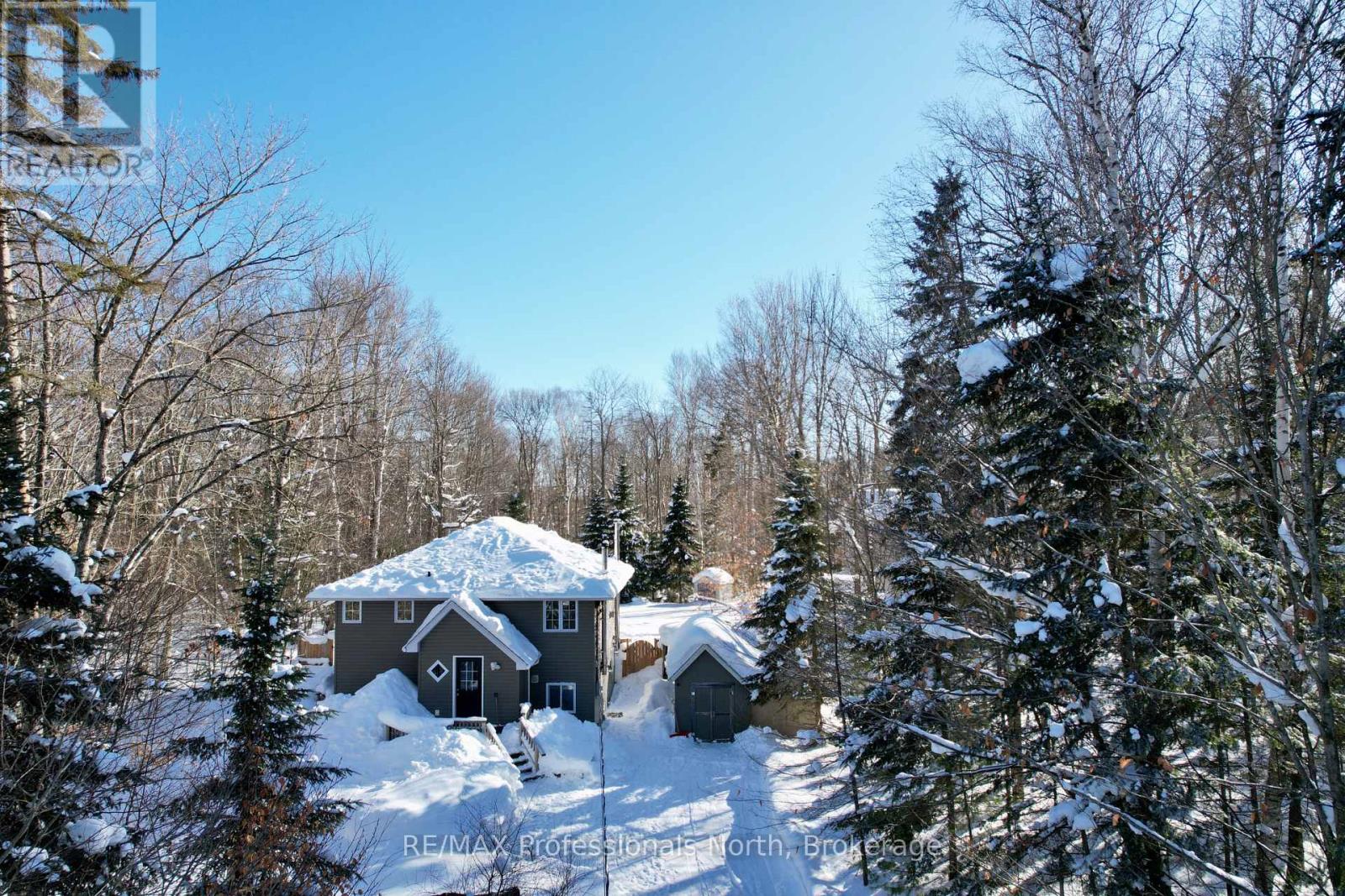 351 CHUB LAKE ROAD, Huntsville, Ontario