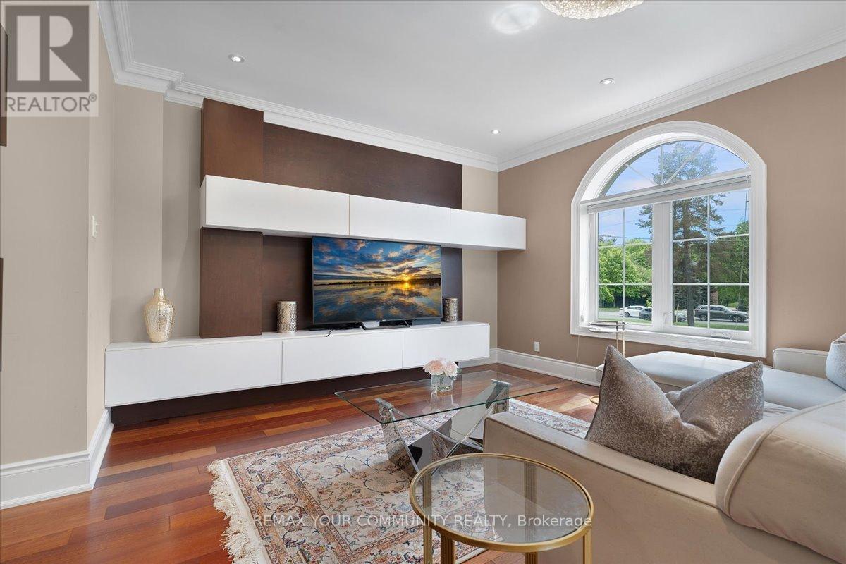 1 Marshfield Court, Toronto, Ontario  M3C 2E2 - Photo 7 - C12753796