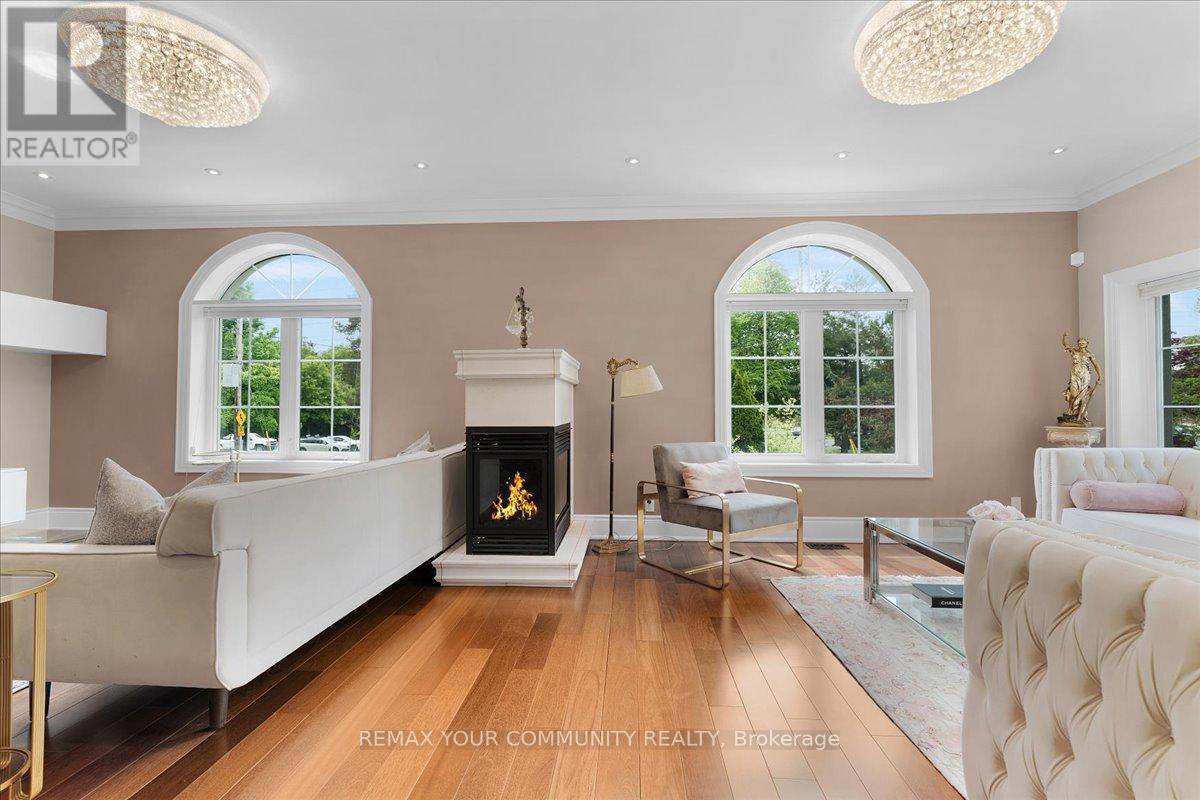 1 Marshfield Court, Toronto, Ontario  M3C 2E2 - Photo 8 - C12753796