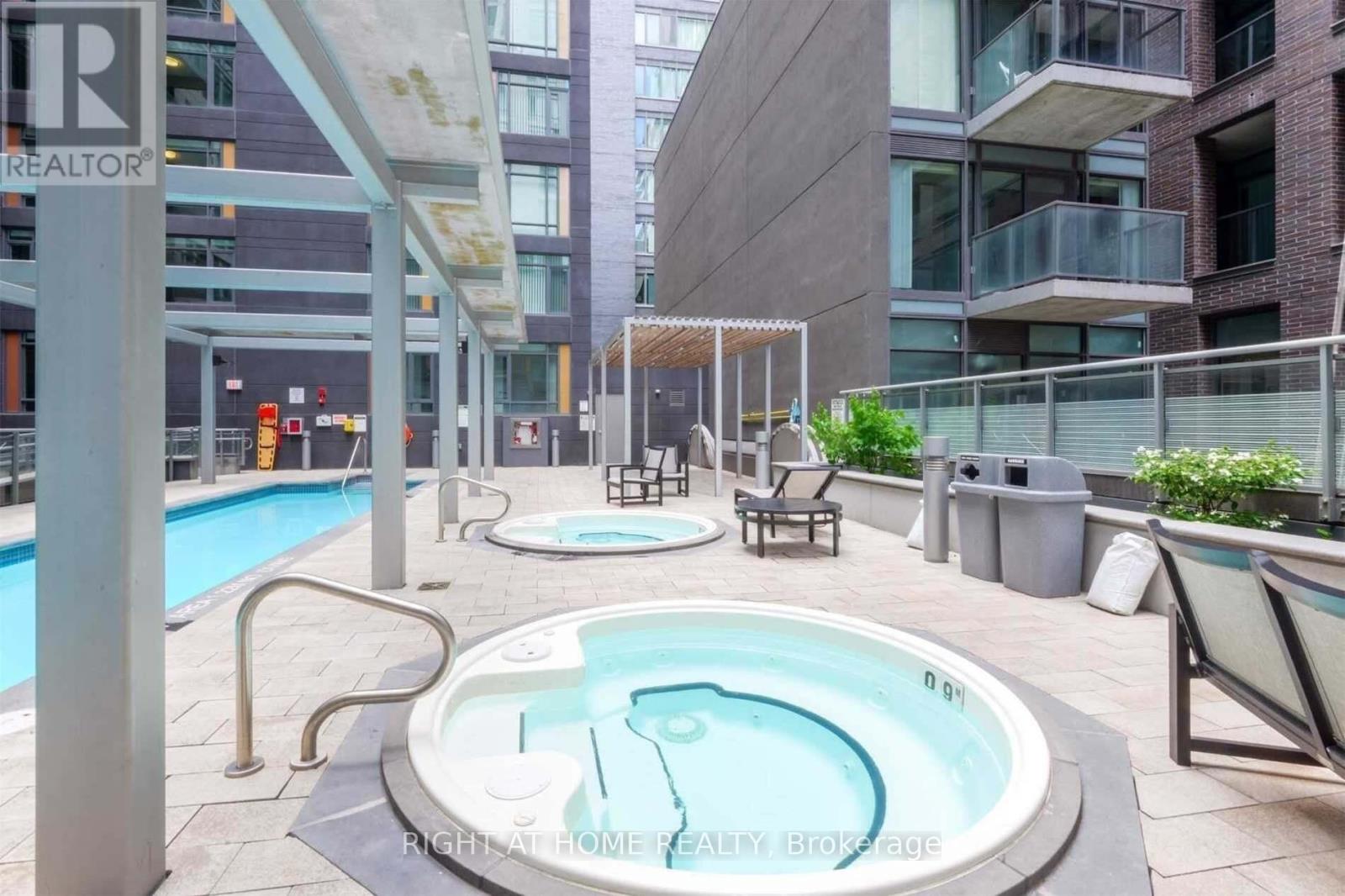 1622 - 525 Adelaide Street W, Toronto, Ontario  M5V 0N7 - Photo 25 - C12753884