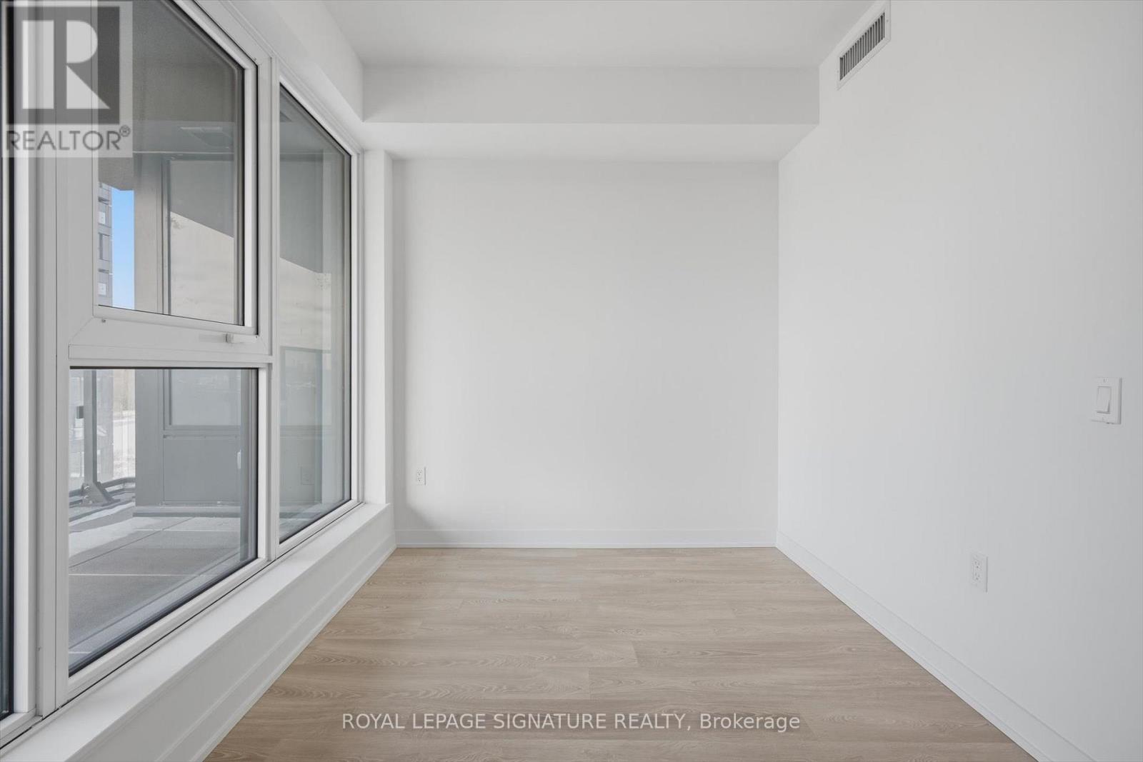 904 - 1 Quarrington Lane, Toronto, Ontario  M3C 0S4 - Photo 10 - C12754026