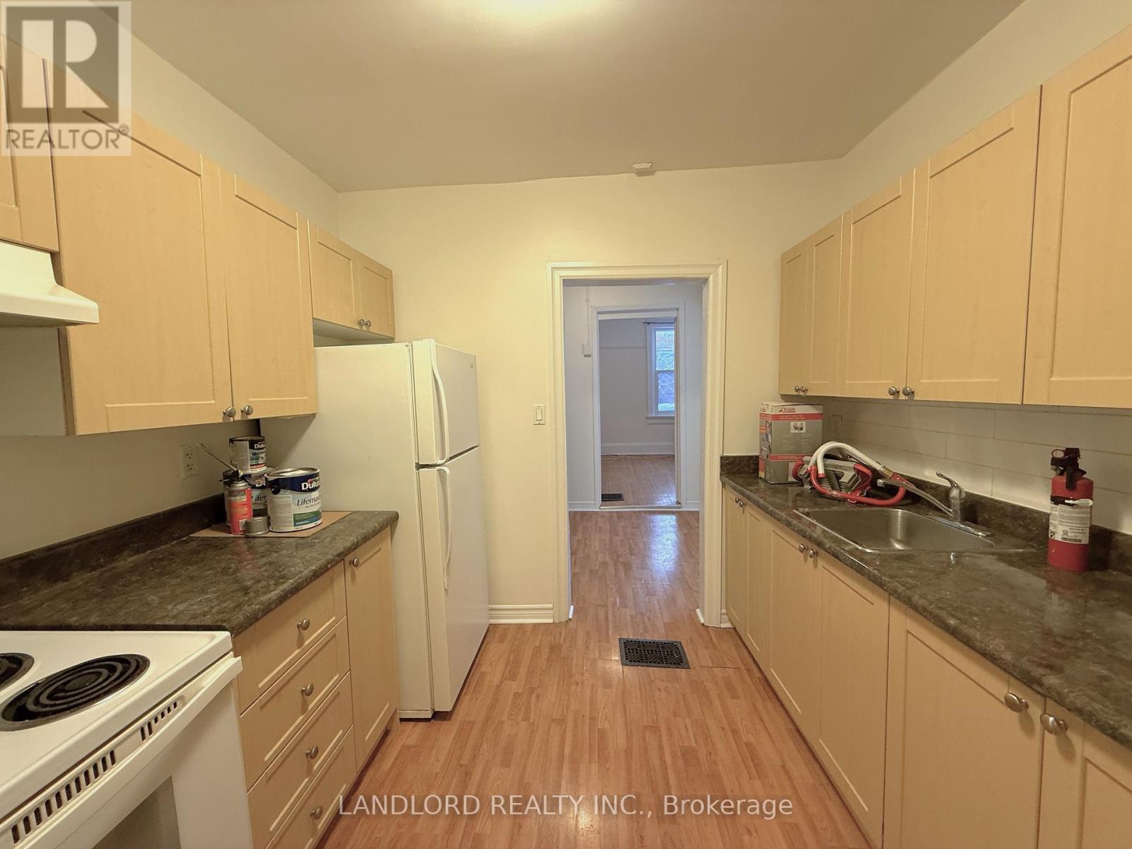 2 - 1 Clinton Street, Toronto, Ontario  M6J 2N8 - Photo 4 - C12754054