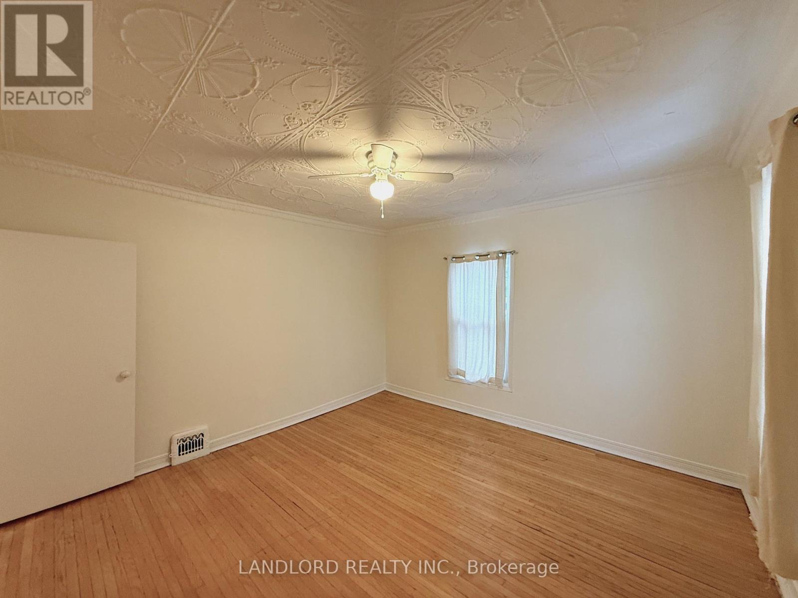 2 - 1 Clinton Street, Toronto, Ontario  M6J 2N8 - Photo 9 - C12754054