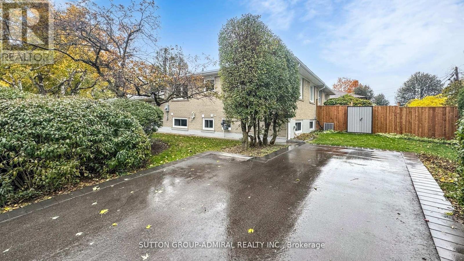 105 Baltray Crescent, Toronto, Ontario  M3A 2H5 - Photo 35 - C12754058