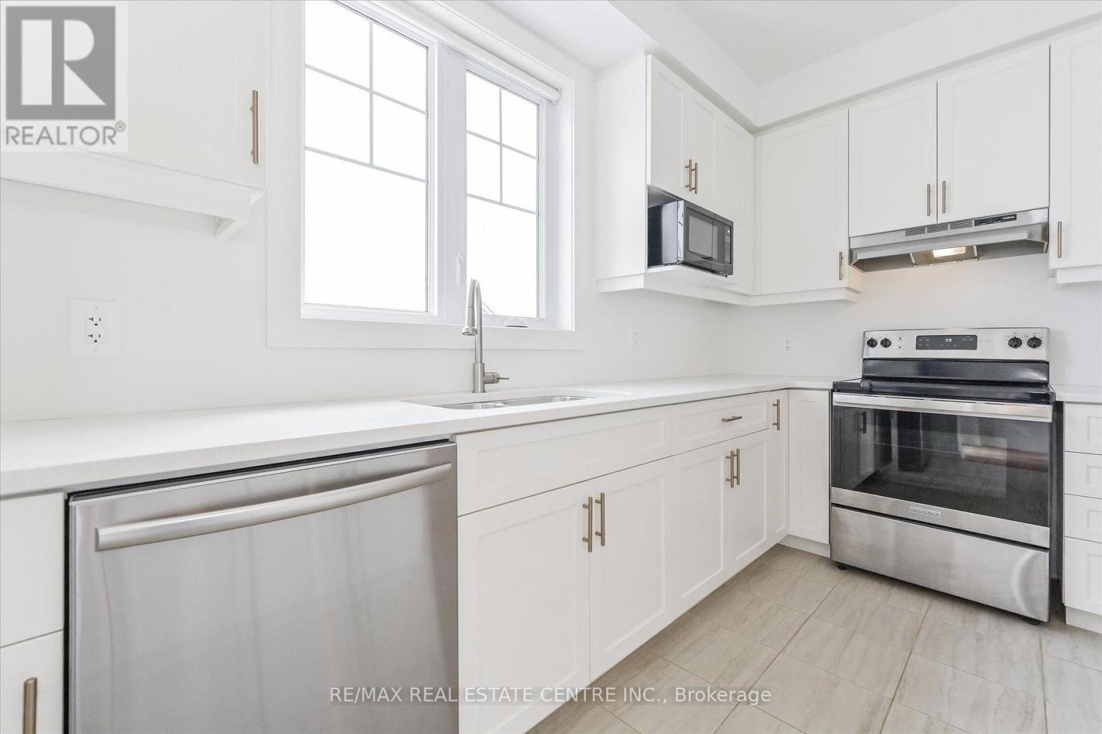 3 - 690 Broadway Avenue, Orangeville, Ontario  L9W 5C8 - Photo 9 - W12748678