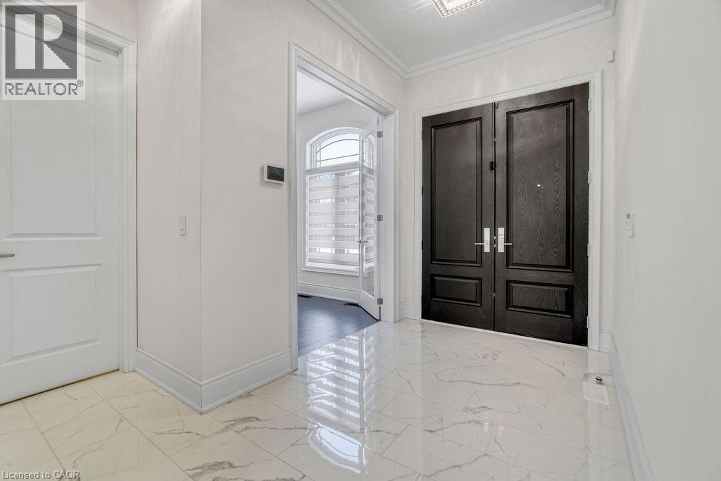 1252 Queens Plate Road, Oakville, Ontario  L6M 5M2 - Photo 3 - 40802680