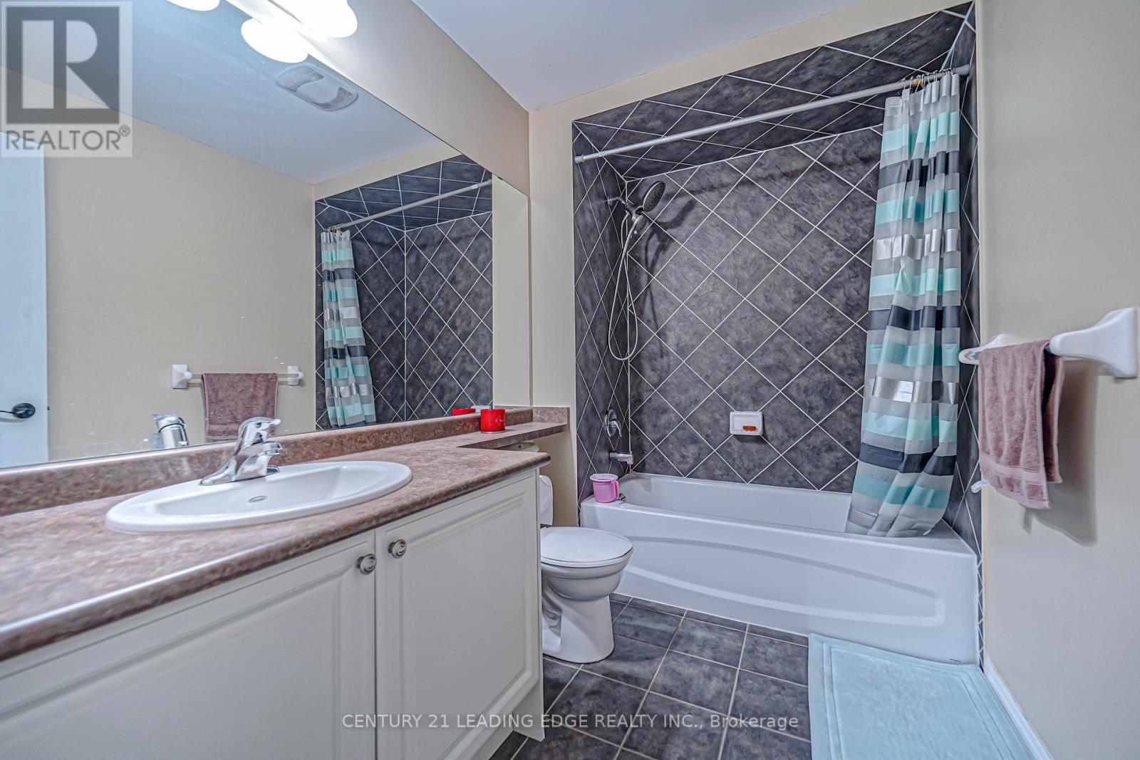 24 Lovegrove Lane, Ajax, Ontario  L1S 0E7 - Photo 24 - E12753862