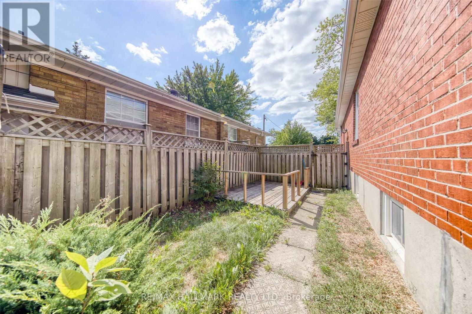 Main - 69 Barrymore Road, Toronto, Ontario  M1J 1W5 - Photo 7 - E12753916