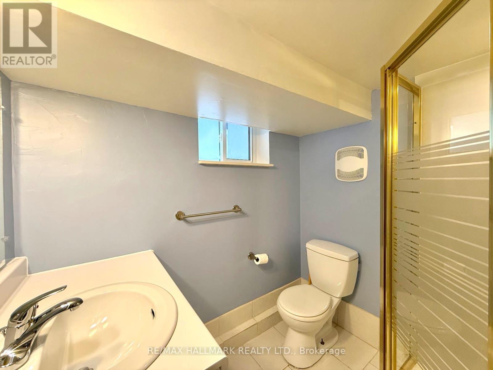 56 Highfield Road, Toronto, Ontario  M4L 2V1 - Photo 39 - E12753958