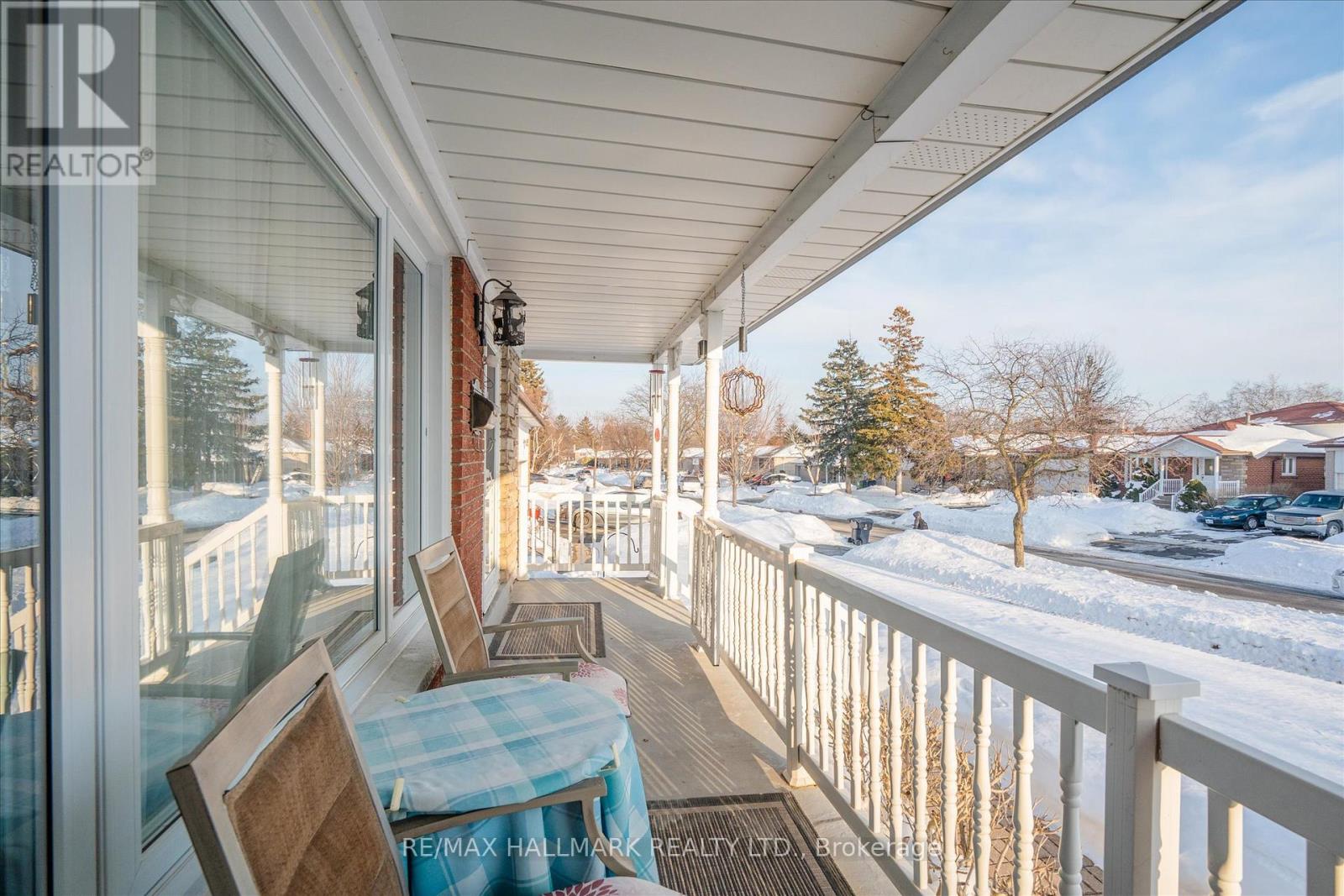 10 Briarbluff Avenue, Toronto, Ontario  M1E 3H3 - Photo 3 - E12753968