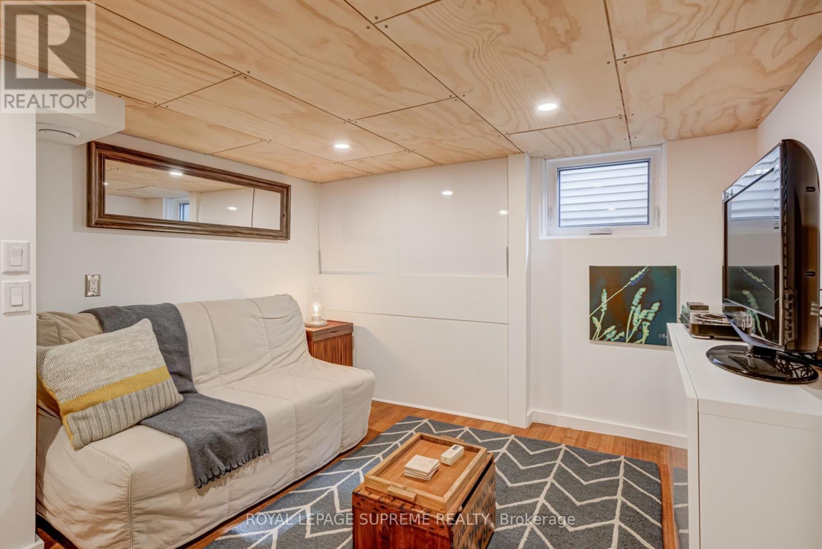 11 West Lynn Avenue, Toronto, Ontario  M4C 3V7 - Photo 21 - E12754000