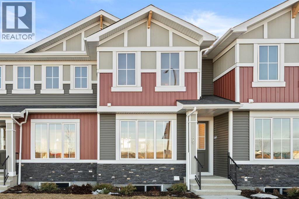 29 Sora Gate Se, Calgary, Alberta  T3S 0M6 - Photo 2 - A2274826