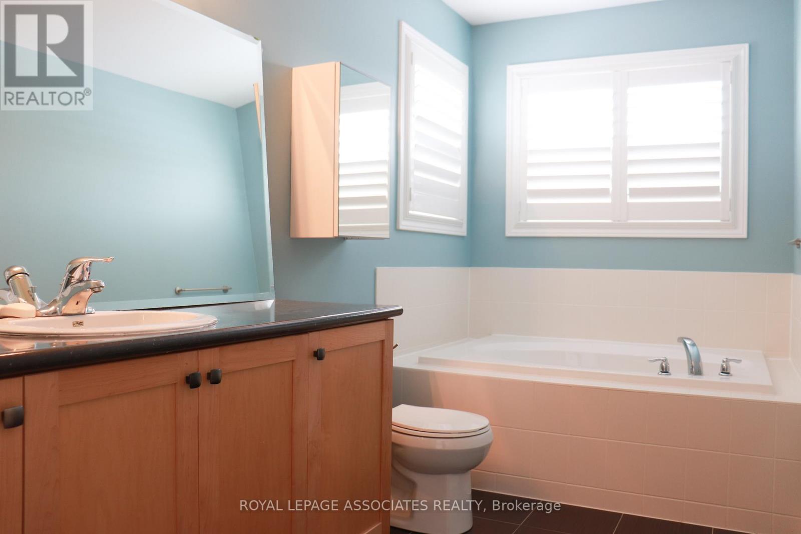 Main - 59 Hawke Crescent, New Tecumseth (Tottenham), Ontario  L0G 1W0 - Photo 13 - N12753838