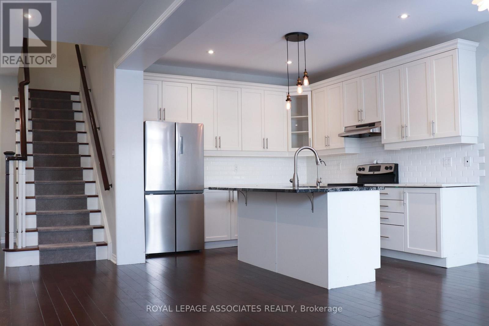 Main - 59 Hawke Crescent, New Tecumseth (Tottenham), Ontario  L0G 1W0 - Photo 6 - N12753838