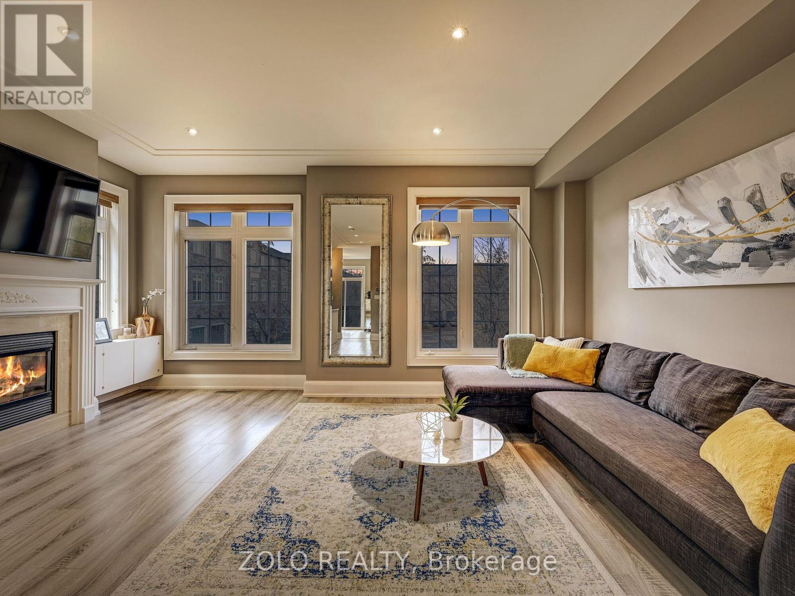 8 Burgon Place, Aurora, Ontario  L4G 7Y2 - Photo 11 - N12753926