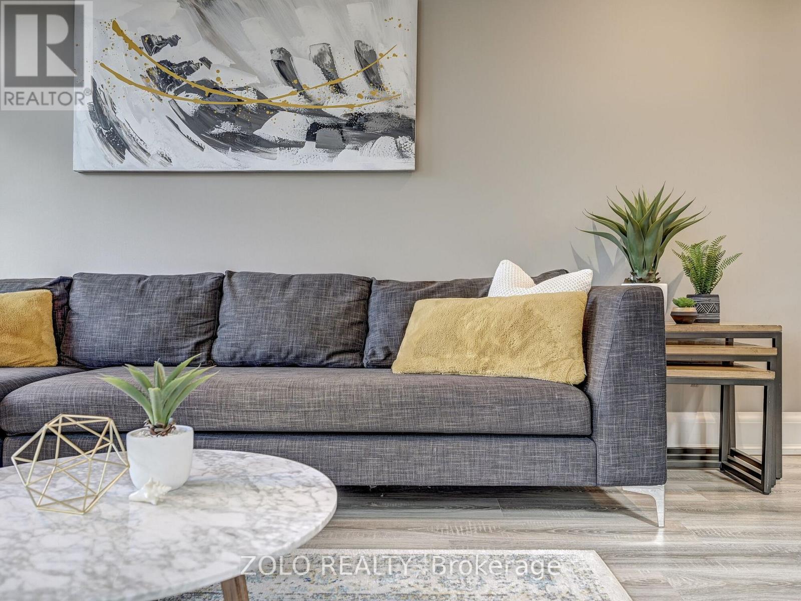 8 Burgon Place, Aurora, Ontario  L4G 7Y2 - Photo 13 - N12753926