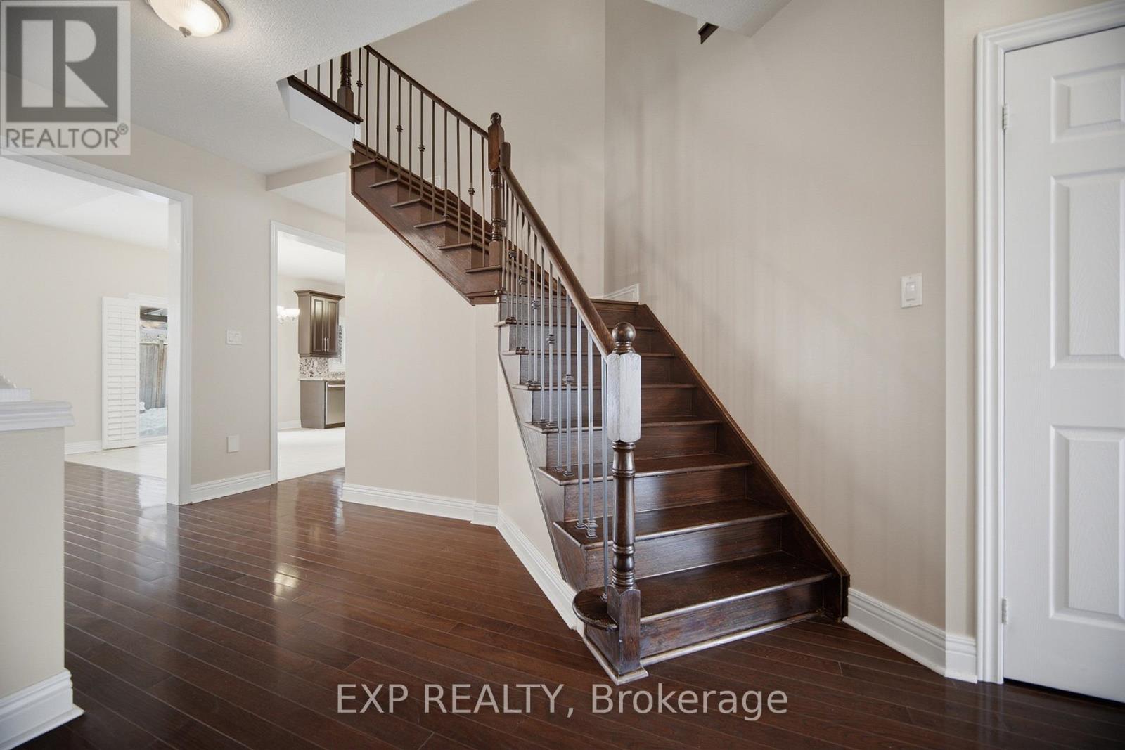 94 Kingsview Drive, Vaughan, Ontario  L4H 3A2 - Photo 22 - N12754020